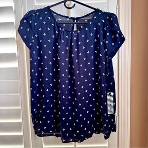 Haute Monde Navy Sheer NWT Blouse M | White Geometric Print Keyhole Top